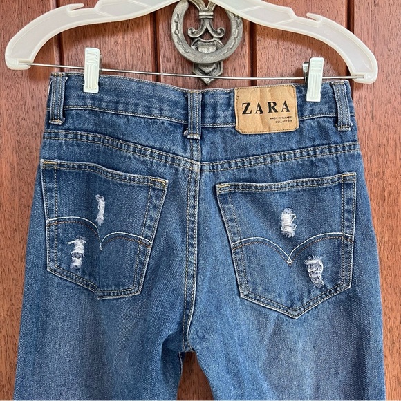 Zara Distressed Straight Leg Jeans - Picture 5 of 8